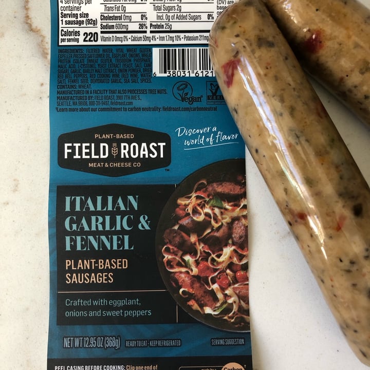 photo of Field Roast Italian Garlic & Fennel Plant-Based Sausages shared by @mkoett30 on  22 Nov 2022 - review