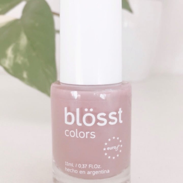 photo of blösst Esmalte Malva Pastel shared by @meh-fh on  30 Sep 2020 - review