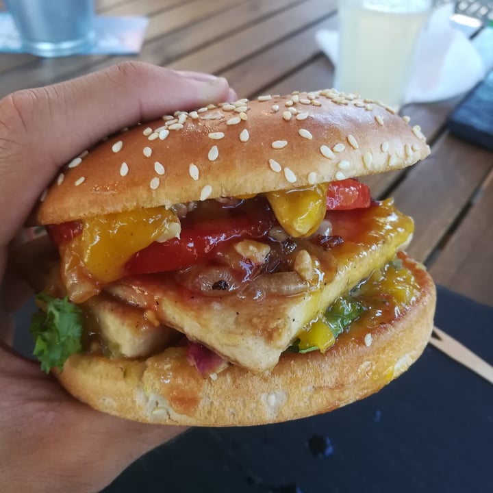 review photo of Bernsteiners Bistro Smoked Tofu Burger shared by @laelclever on 31 Jul 2020 - review