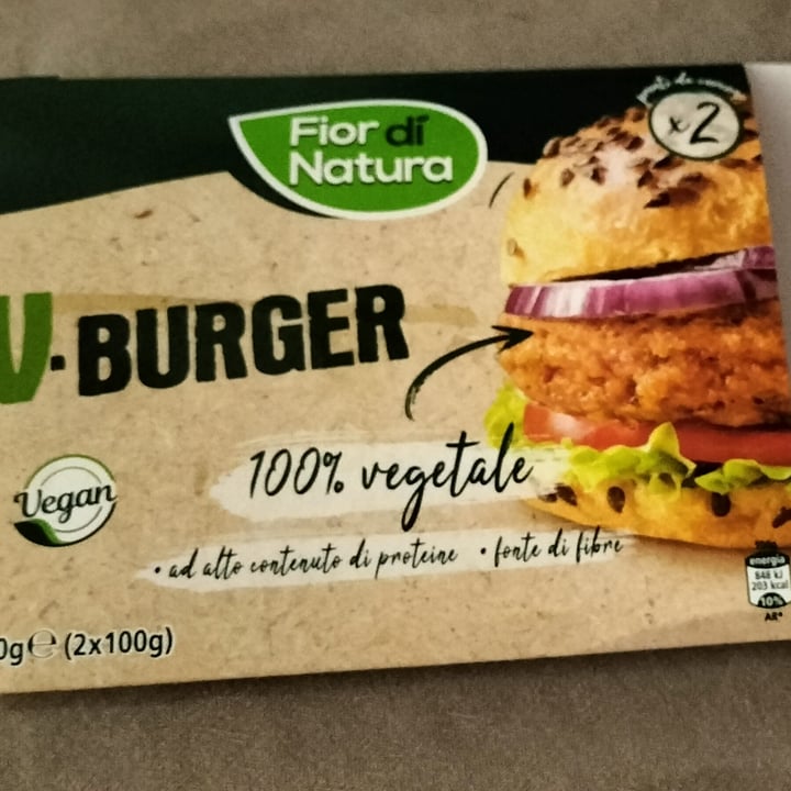 photo of Fior di Natura Burger alle verdure shared by @aletoky22 on  31 Aug 2022 - review