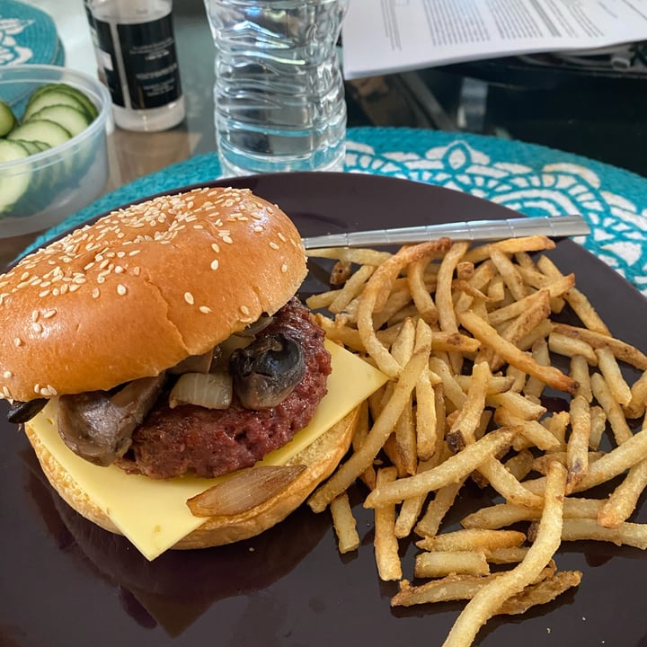 review photo of Beyond Meat Beyond Burger Plant-Based Patties shared by @slimkim24 on 30 May 2022 - review