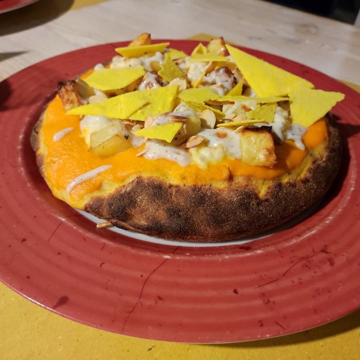 photo of Elisir Pizza Del Mese Di Novembre Vegana shared by @alessiapiran on  13 Nov 2022 - review