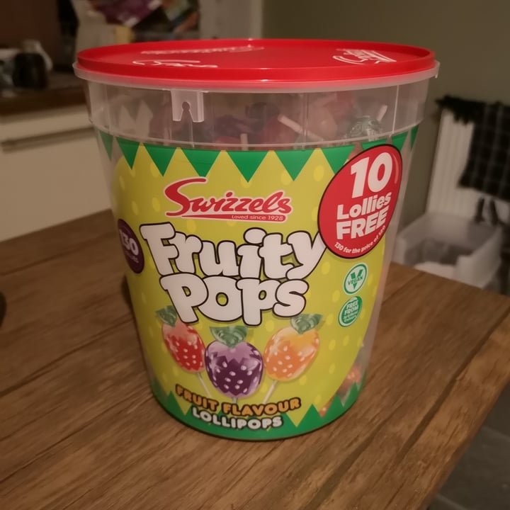 photo of Swizzels Fruity pop shared by @pointsofellie on  24 Nov 2021 - review