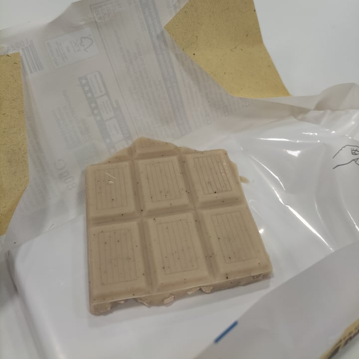 review photo of Veganz White Roasted Almond shared by @angelus1887 on 06 Apr 2022 - review