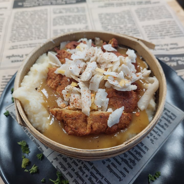review photo of Vegan Streetfood Deli - Obs Cape Town Vegan Spud Bowl shared by @xica4z on 16 Oct 2022 - review
