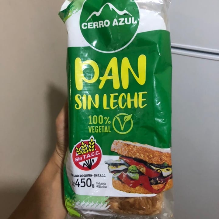 photo of Cerro Azul Pan Sin Leche shared by @valenequiza on  05 May 2021 - review