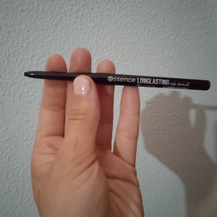 photo of Essence  Longlasting Eye Pencil shared by @dejalacorrer on  21 May 2022 - review
