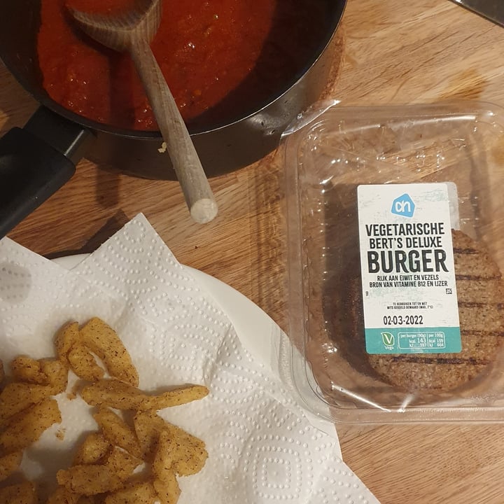 review photo of Albert Heijn AH Vegetarische Bert's deluxe burger shared by @camaleonte on 13 Feb 2022 - review