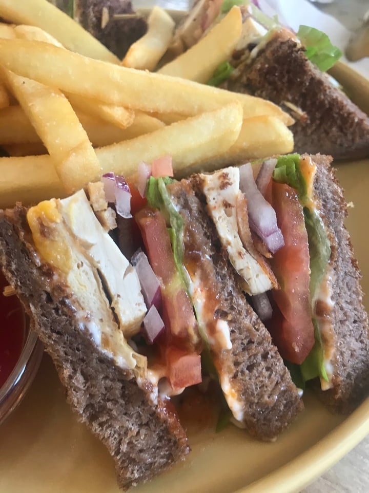 photo of I Am Vegan Babe Cafe Babe Club Sandwich shared by @samgracelove on  26 Dec 2019 - review
