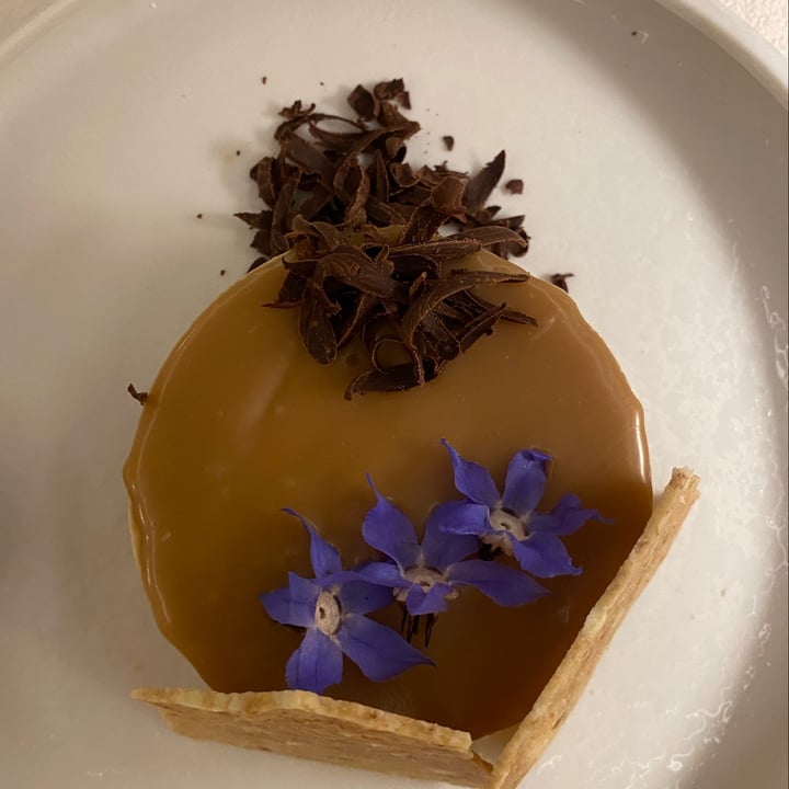 photo of MUDRÁ Plant Based - Madrid Cheesecake De Dulce De Leche De Coco shared by @laveseria2 on  28 Jun 2022 - review