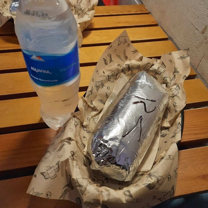 photo of Tierra Burrito Bar Burrito Vegano shared by @carlosbar on  14 Apr 2022 - review