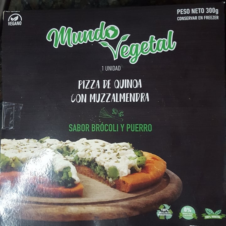review photo of Mundo Vegetal Pizza de muzzarella con brocoli y puerro shared by @emiliane on 08 May 2020 - review