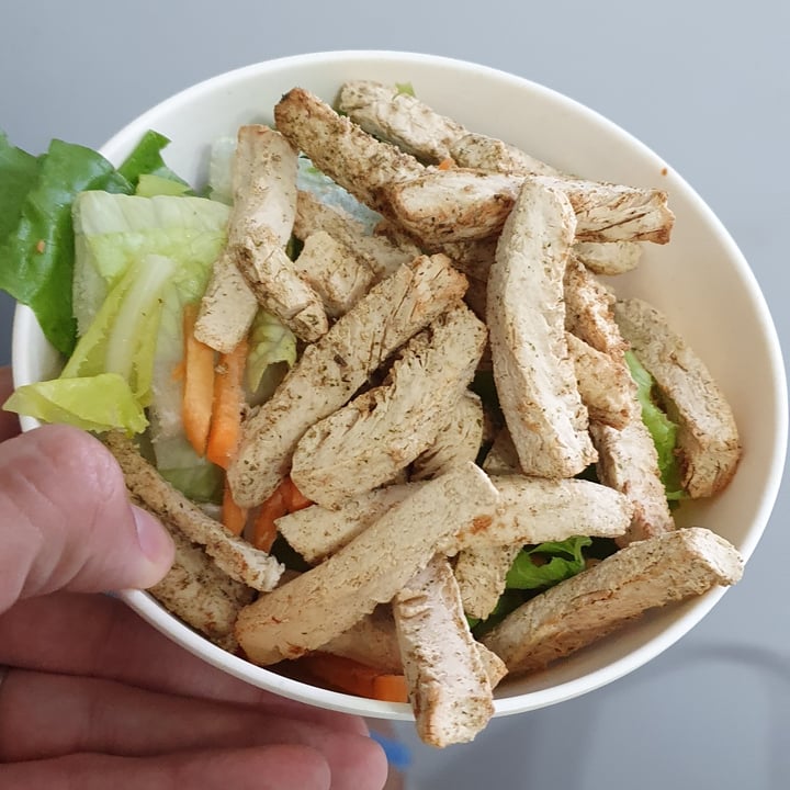 review photo of MorningStar Farms Veggie Chik’n Strips shared by @memevegan on 20 Aug 2022 - review