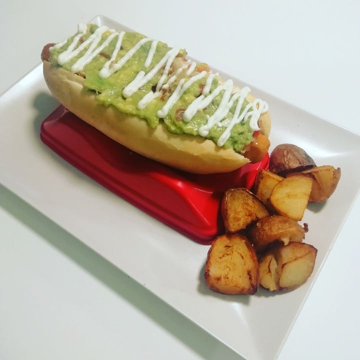 review photo of Distrito Vegano Hot dog "completo chileno" shared by @aenichi on 18 Feb 2019 - review