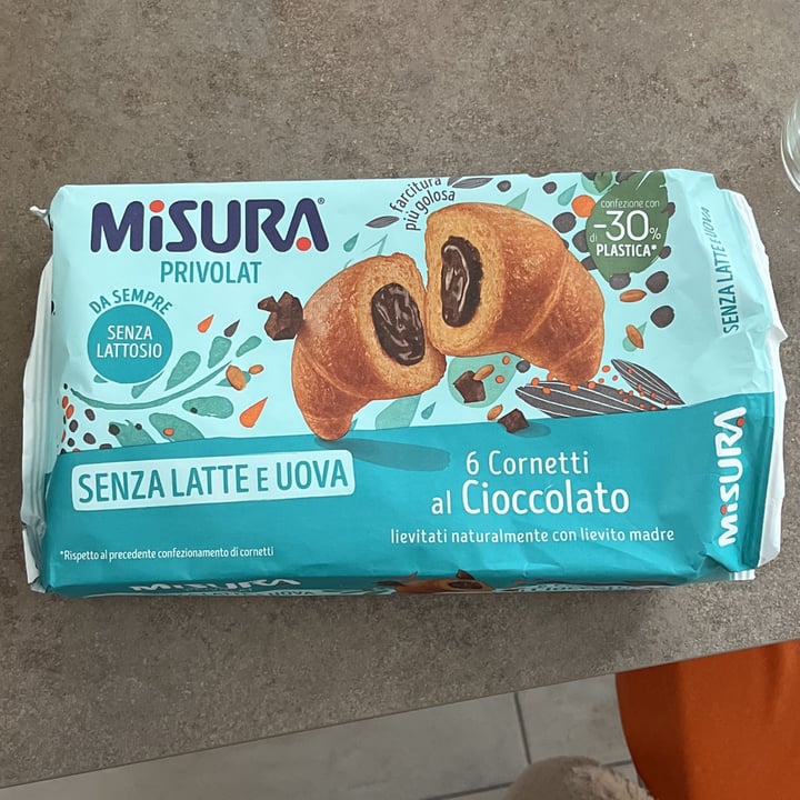 photo of Misura Cornetti al cioccolato Privolat shared by @battistella on  17 Jan 2022 - review