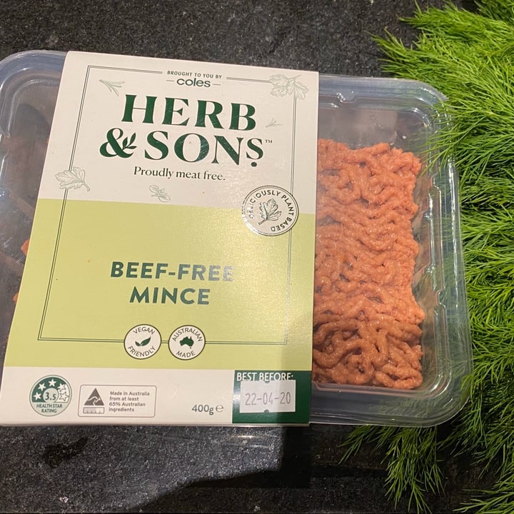 photo of Herb & Sons Beef-free mince shared by @chloeavrill on  20 Apr 2020 - review