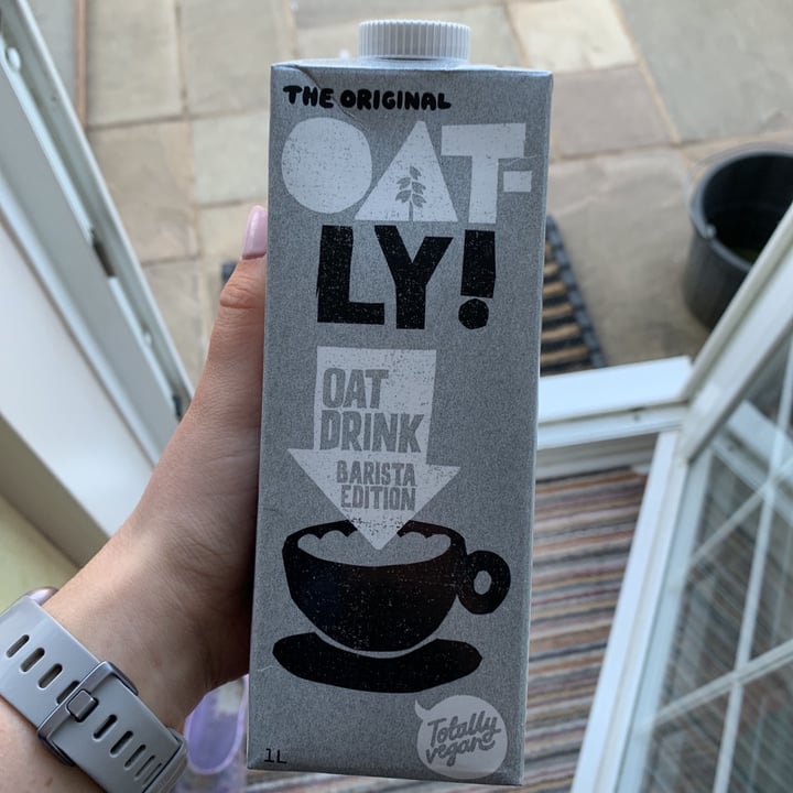 photo of Oatly Oat Drink Barista Edition  shared by @caitlaver on  21 Apr 2021 - review