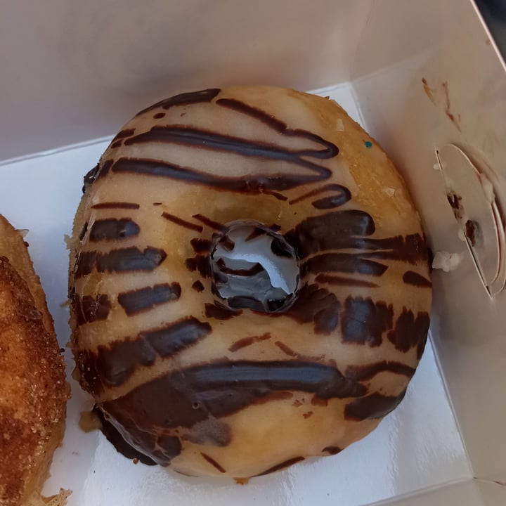 photo of Royal Donuts Vegan Donuts shared by @annamiou on  08 Oct 2022 - review
