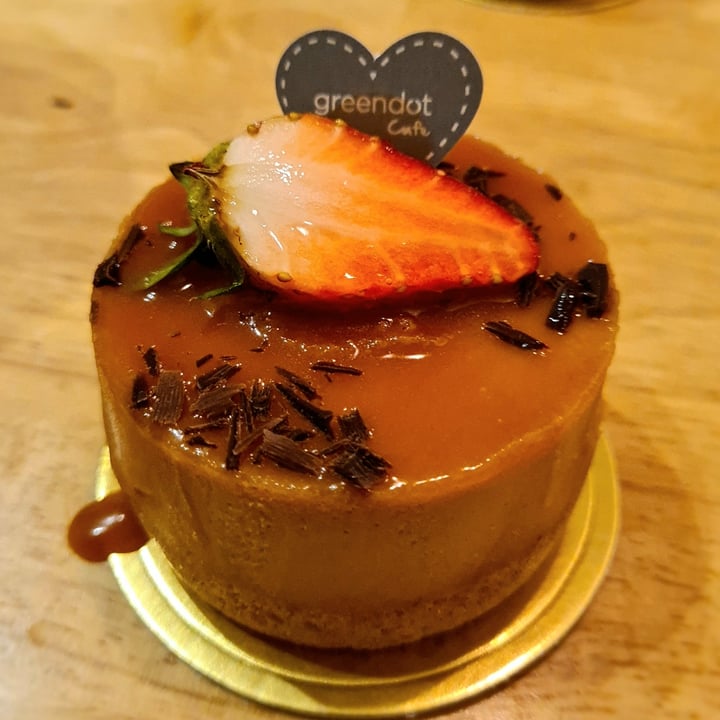 photo of Greendot PAYA LEBAR SQUARE Rare Seasalt Caramel Cheesecake shared by @gretchforveg on  05 Apr 2021 - review