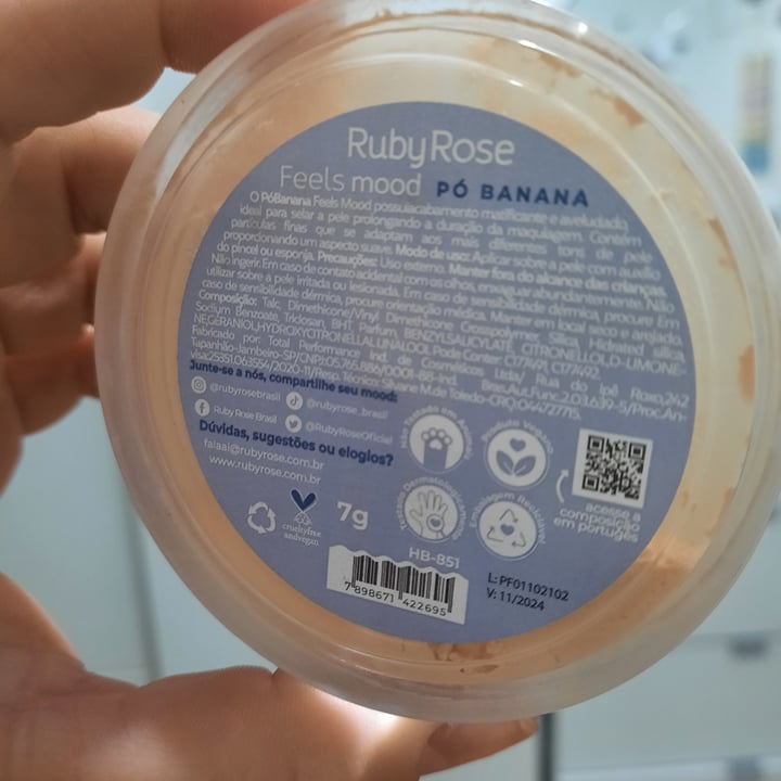 review photo of RubyRose Polvo compacto banana shared by @carlanog on 04 May 2022 - review