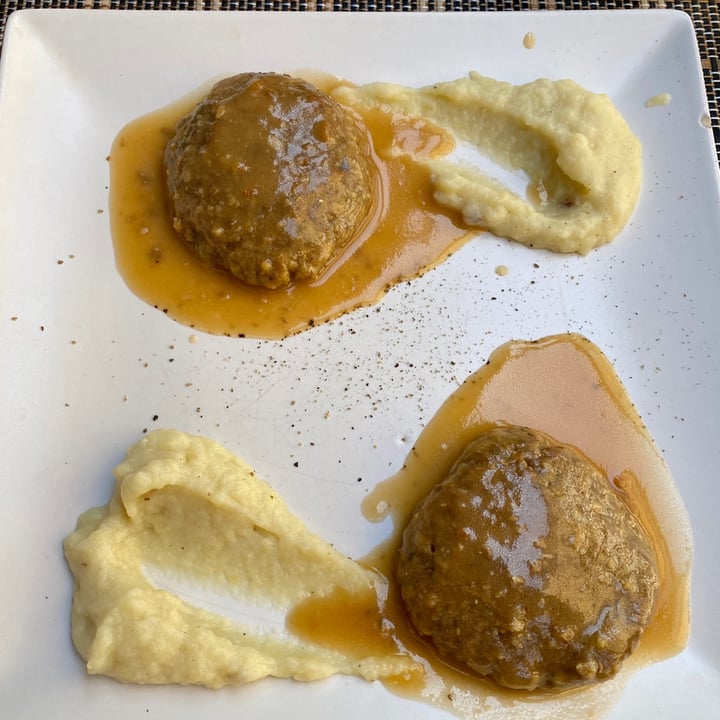 review photo of Ma Va' ? Restaurant Roma Polpette di lenticchie con purè al Marsala shared by @seitan1 on 20 Jun 2022 - review