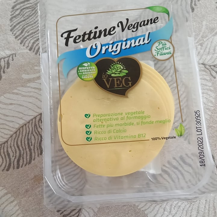 photo of ioVEG Fettine vegane original shared by @senseiveg80 on  24 Apr 2022 - review