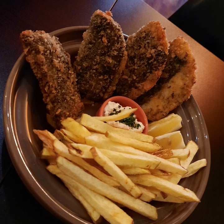 photo of Kong - Food Made With Compassion "Fish And Chips" With Tartar Sauce shared by @joanarebelomorais on  19 May 2021 - review