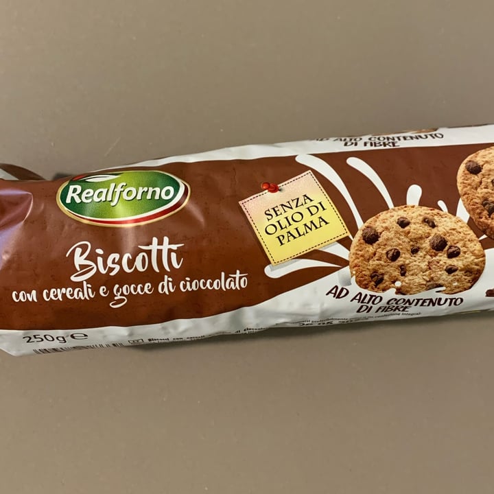 photo of Realforno Biscotti Cereali E Gocce Di Cioccolato shared by @giuli85 on  09 Jul 2022 - review