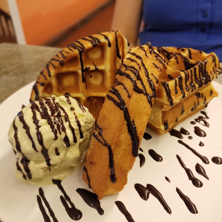 photo of Well Loft Ice Cream Waffle shared by @ryzahandprints on  10 Oct 2021 - review