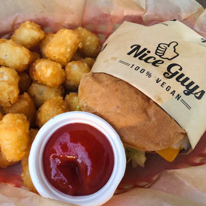 photo of Nice Guys 100% Vegan Jr. Nice Burger shared by @meredithsveganlife on  08 Nov 2020 - review