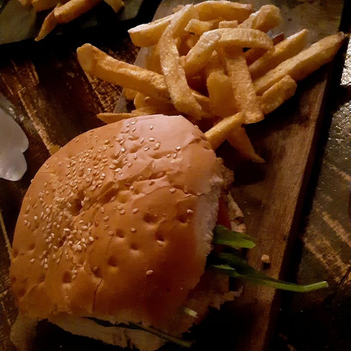 review photo of Beerwind Hamburguesa De Lentejas Vegana shared by @mmmore1 on 09 Feb 2021 - review