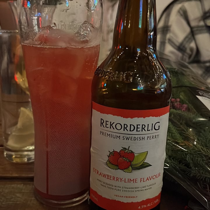 photo of Rekorderlig Strawberry-Lime shared by @erinxjessica on  29 Apr 2022 - review