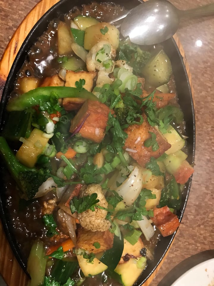 review photo of Tamarind Vietnamese Grill & Noodle House Spring Rolls and Sizzling Sticky Rice With Tofu & Veg shared by @pattym on 09 Dec 2018 - review