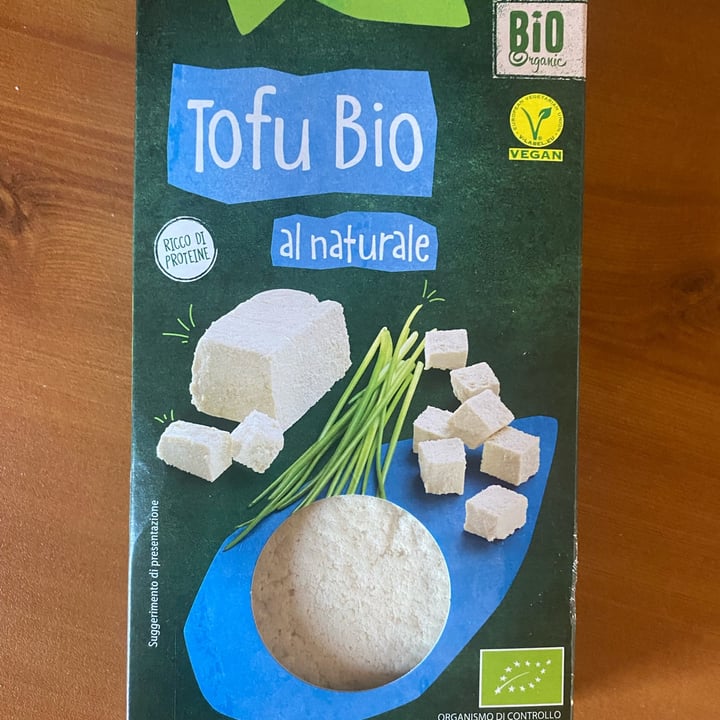 photo of Vemondo  Tofu natural shared by @chubbybunny on  24 Aug 2022 - review