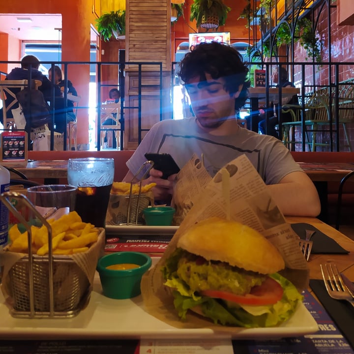 review photo of La Barruca de Calderón Hamburguesa Vegana shared by @aitanajh on 24 Aug 2022 - review