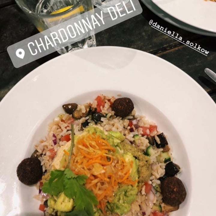 photo of Chardonnay Deli Falafel and hummus dish shared by @hannahaltmann on  01 Aug 2020 - review