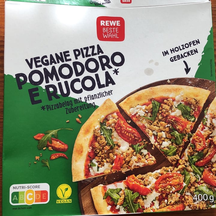 photo of REWE Beste Wahl Pizza pomodoro e rucola shared by @bea7 on  19 Apr 2022 - review