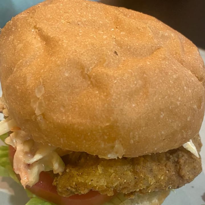 photo of The Vegan Chef Sandton Crispy chick burger shared by @ftc on  09 May 2022 - review