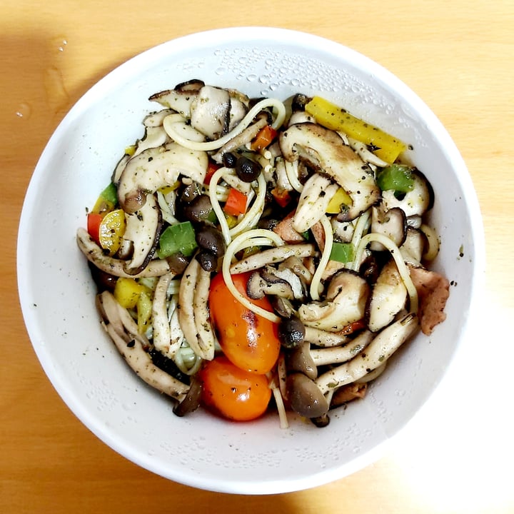 photo of Saute-San Aglio Olio shared by @herbimetal on  30 May 2020 - review