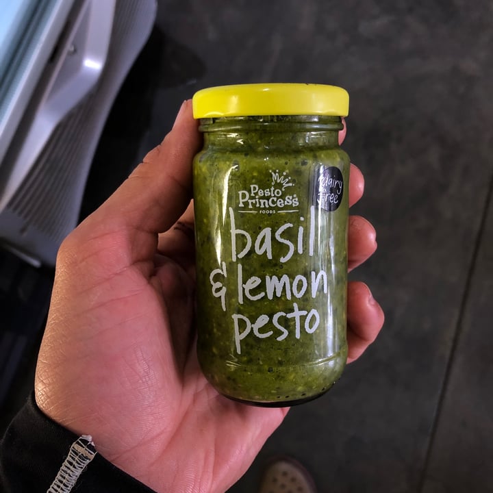 photo of Pesto Princess Basil & Lemon Pesto shared by @rubensubias on  30 May 2022 - review