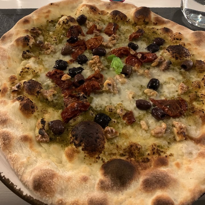 photo of Pizzeria Daniela Genovese shared by @angelicarossi on  28 Nov 2021 - review