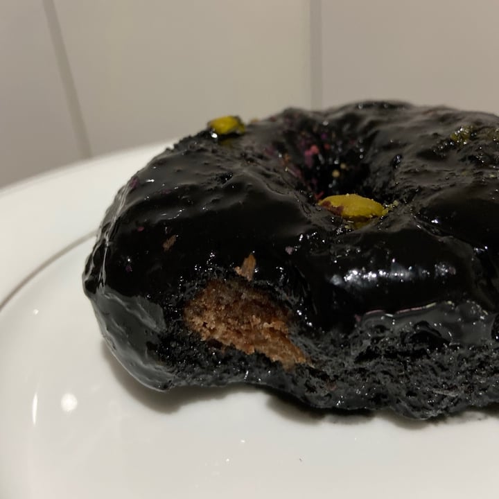 photo of Khamsa Cafe Black Sesame & Chocolate Donut shared by @glenwithav on  04 Nov 2020 - review