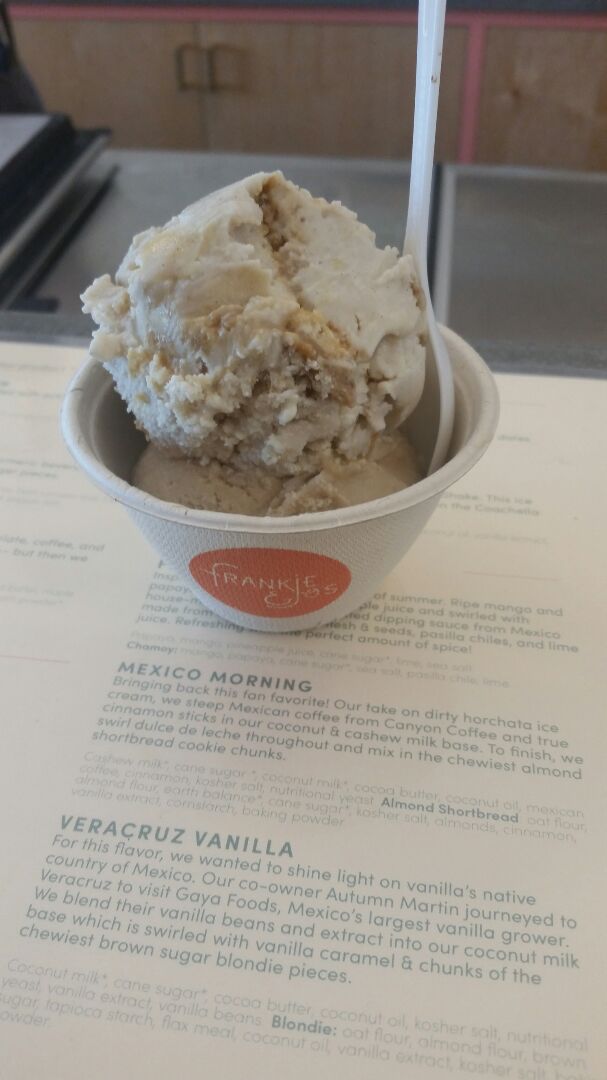 photo of Frankie & Jo's Ballard Veracruz Vanilla and Mexico Morning ice cream shared by @noellearzumanov on  30 May 2019 - review