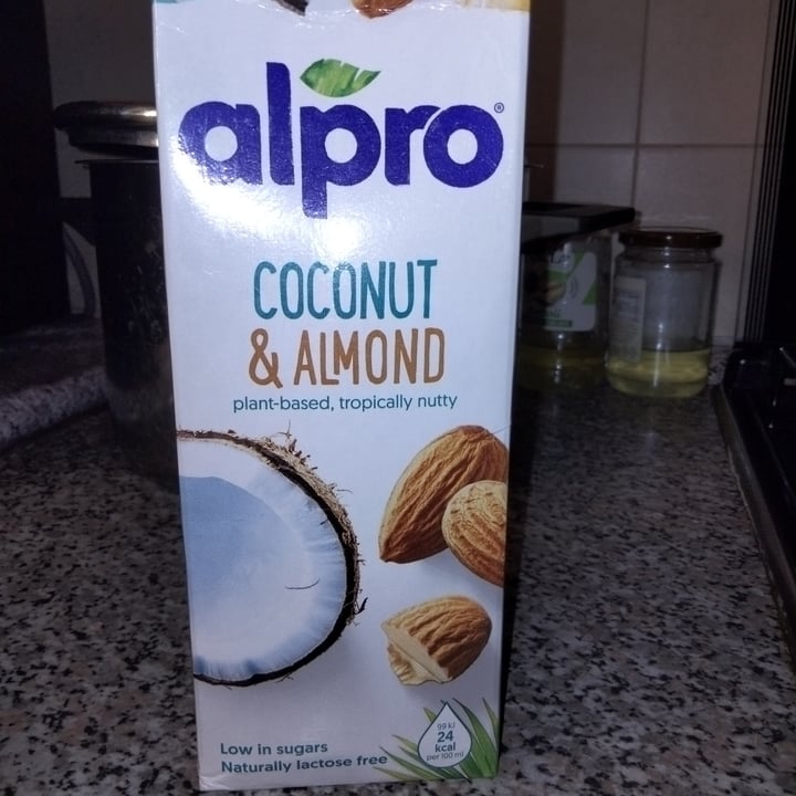 photo of Alpro Coconut & Almond Milk shared by @fedeghj on  04 Jan 2022 - review