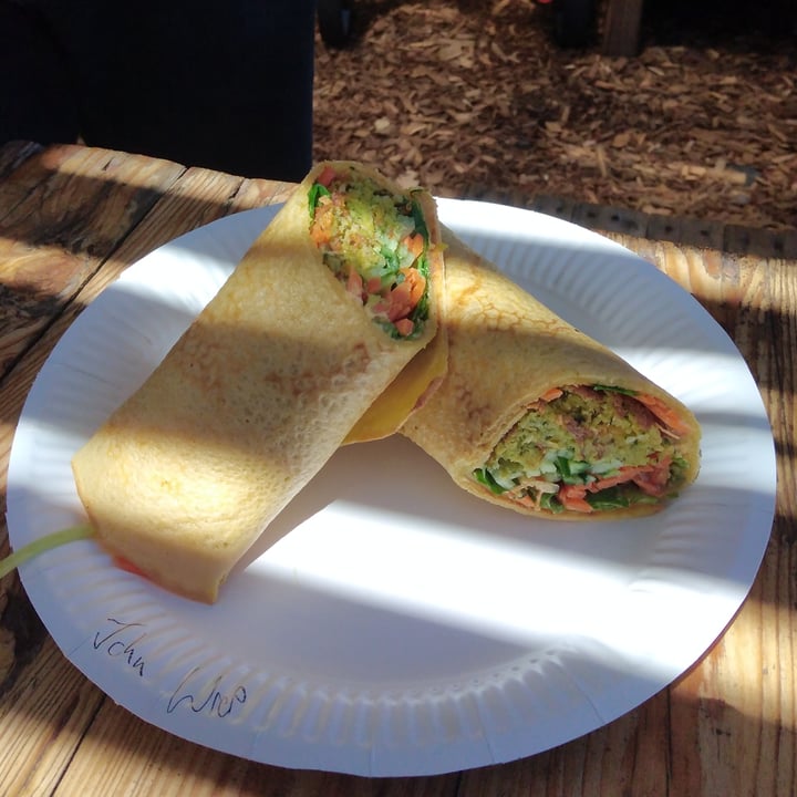 photo of Scheckter's RAW Gourmet Falafel Wrap shared by @laurenbettyd on  04 Nov 2021 - review