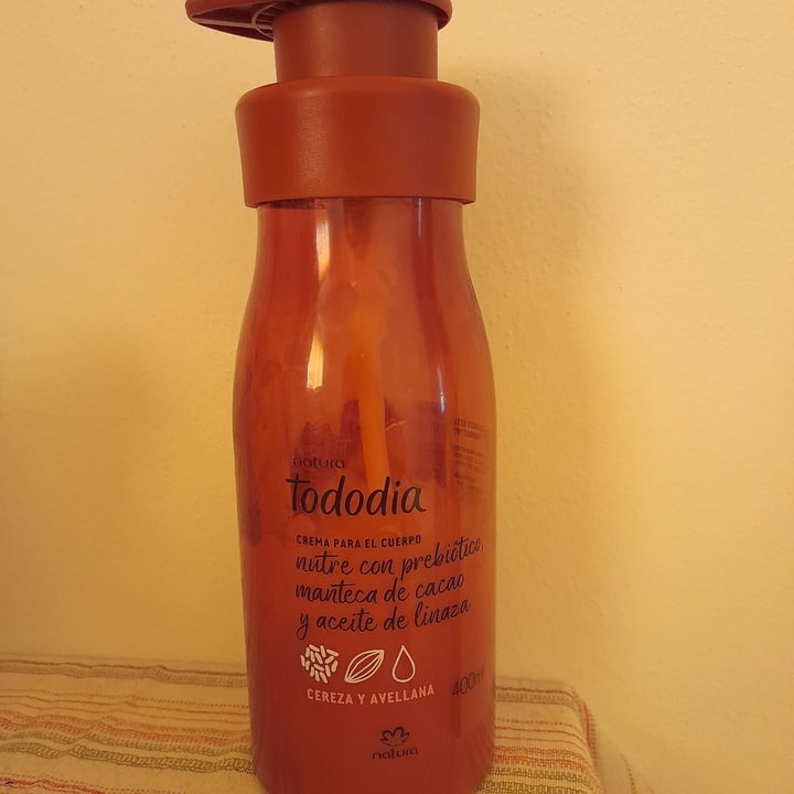 review photo of Natura Tododia crema para el cuerpo Cereza y Avellana shared by @luaaabril8 on 21 Nov 2021 - review