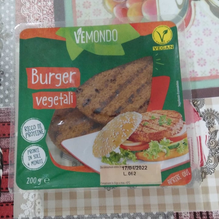 photo of Vemondo Burger vegetali shared by @paoletta22 on  02 Apr 2022 - review