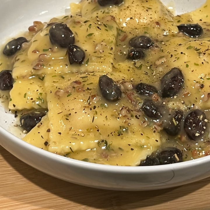 review photo of Kite Hill Butternut Squash Ravioli shared by @revoltingviolet on 22 Nov 2022 - review