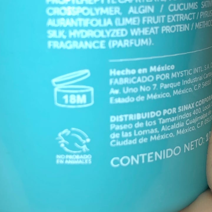 photo of Biometik Anti-Frizz aceite capilar shared by @alinerequena on  10 Aug 2021 - review