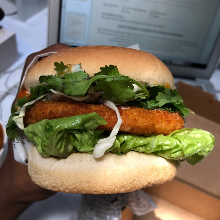 photo of VeganBurg Singapore Chili Krab Burger shared by @alyrauff on  11 Aug 2018 - review